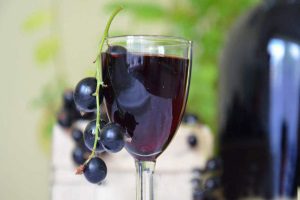Настойка из черной смородины